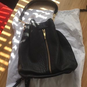 ELIZABETH AND JAMES CYNNIE MINI BUCKET BAG